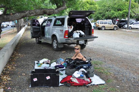 Preparando a bagagem para deixar a Fiona na Cidade do Panamá, a capital do país